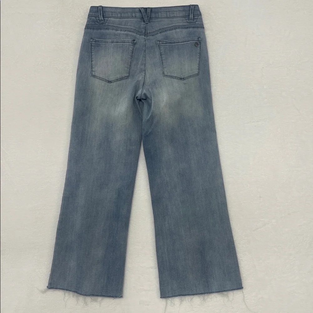 Democracy “Ab”solution Wide Leg Jeans Size 2 Light Wash - Picture 4 of 9